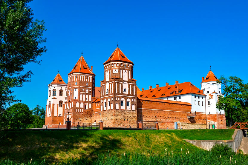 Mir Castle